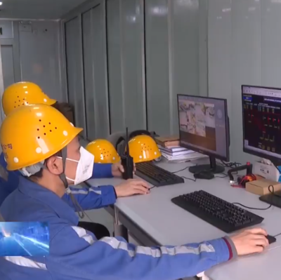 金塔水泥分布式光伏发电项目并网成功，预计每年节约标煤3700吨